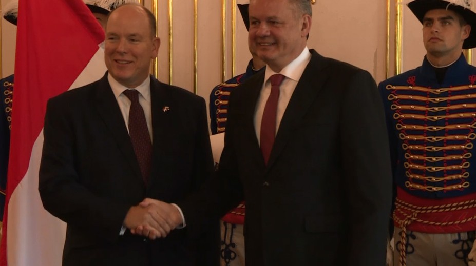 Princ Albert bol na Slovensku. Predpovedal, ako dopadne zápas Juventus - Monako