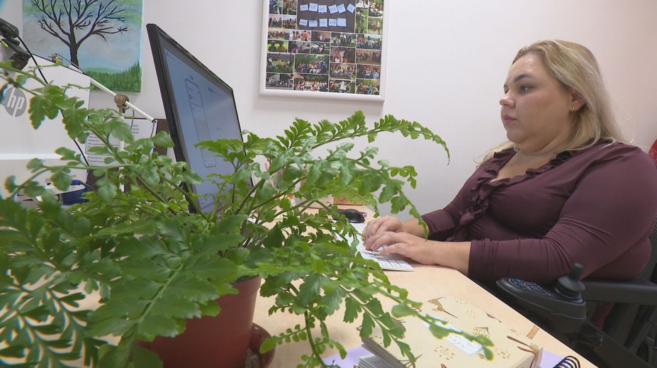 Ak prejde konsolidačný balík, s prácou bude musieť prestať. Invalidná dôchodkyňa Natália by nezarobila ani na odvody