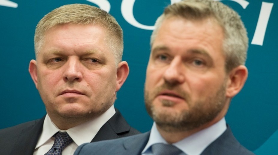 Politológ Láštic: Vonkajší súboj o predsedu už Fico prehral