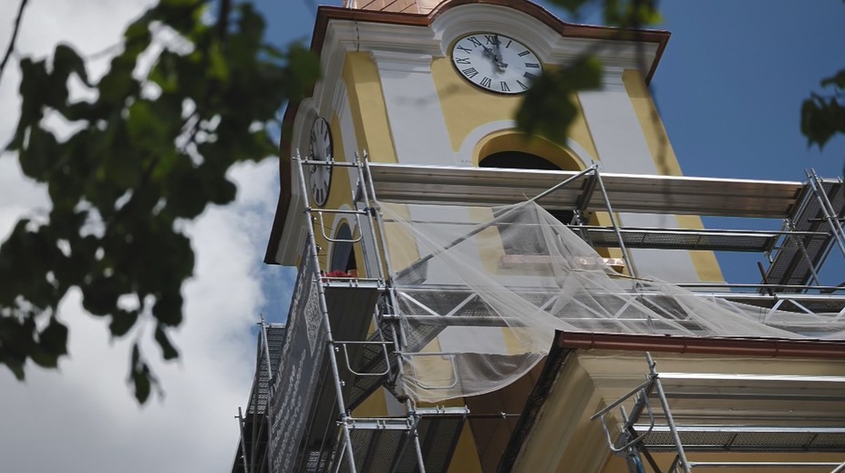 Neuveriteľná drzosť. Pod Tatrami ukradli lešenia z kostola, ktorý práve renovujú