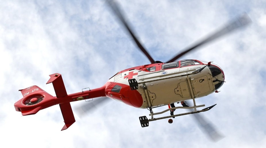 Dráma pri Sabinove. Paraglajdista (50) spadol do lesa, utrpel vážne zranenia