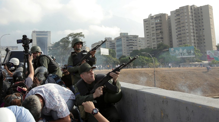 Líder venezuelskej opozície vyzval ľud a armádu na zvrhnutie vlády