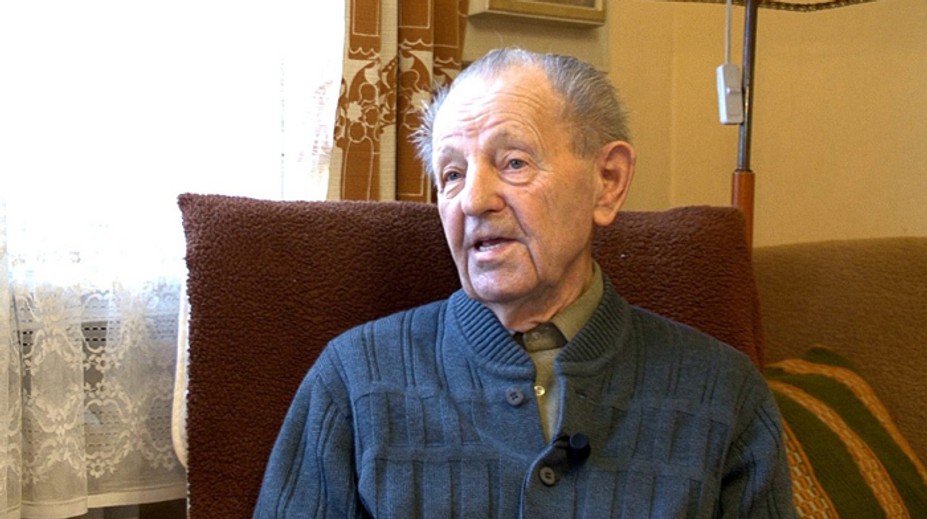 Bývalého komunistického pohlavára Miloša Jakeša (94) zrazilo auto