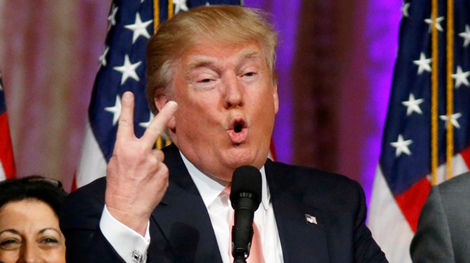 Romney: Trump nezverejnil daňové priznania, lebo v nich skrýva "bombu"