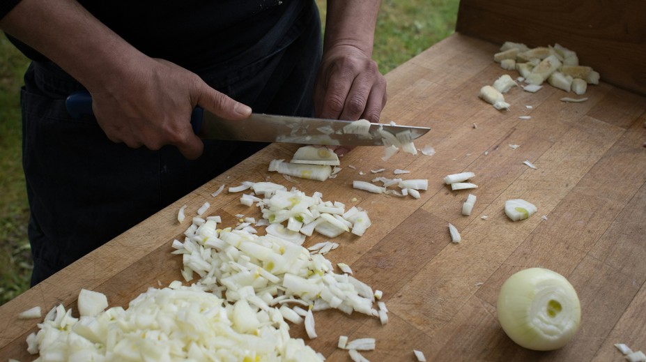 Trik, ktorý zmení krájanie cibule: Vedci ukázali, ako sa vyhnúť záchvatu plaču