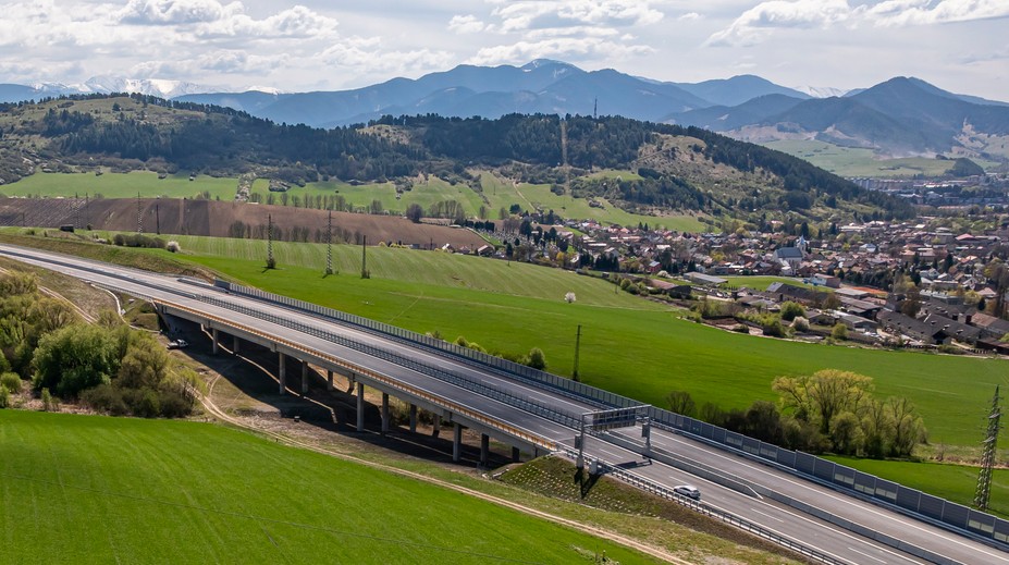 Koniec odkladania otvorenia ďalšieho úseku D1? Ráž prezradil, kedy by mali dokončiť obchvat Ružomberka