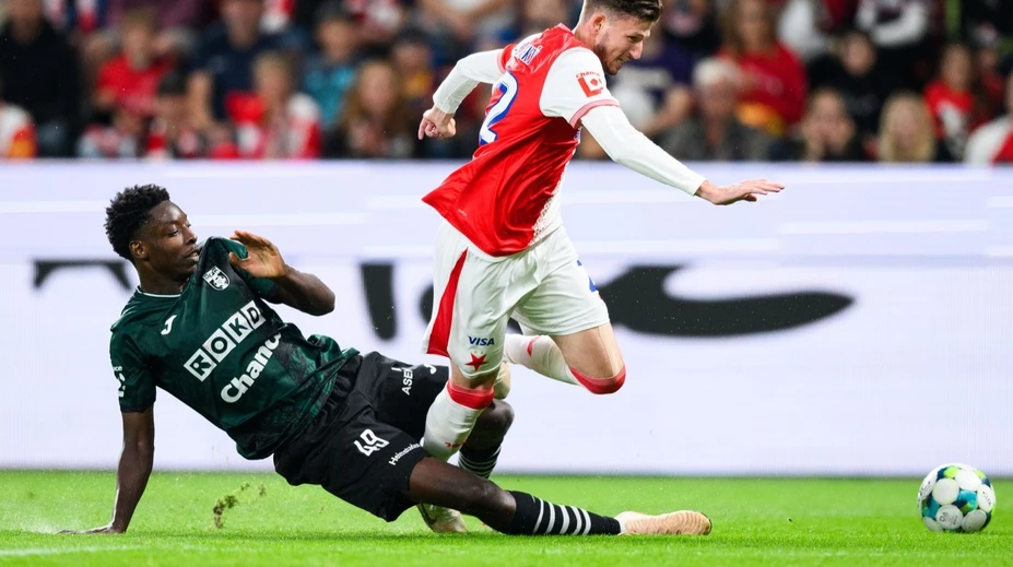 Veľký prestup na poslednú chvíľu? Slovan sa zaujíma o obrancu českého giganta
