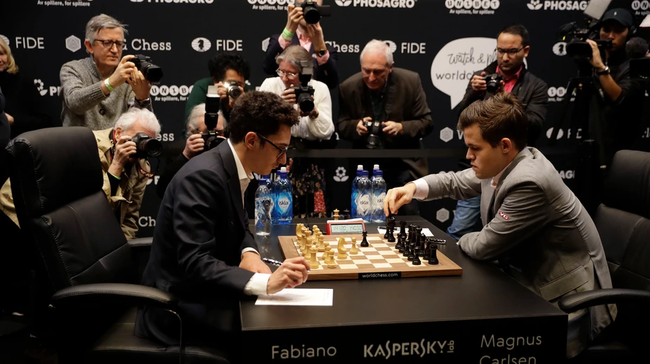 Carlsen opäť remizoval s Caruanom: O majstrovi sveta v šachu sa rozhodne v tajbrejkoch