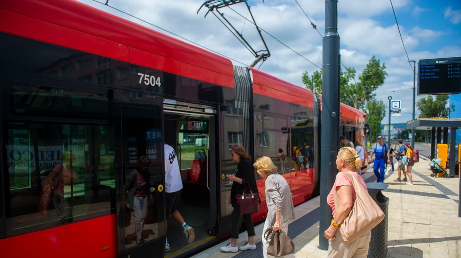 Polročnú električenku núkajú za dve eurá. Dopravný podnik Bratislava upozorňuje na podvodné facebookové stránky