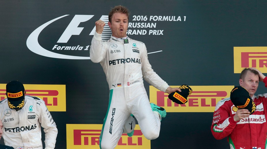 Čerstvý majster sveta F1 Rosberg šokujúco ukončil kariéru
