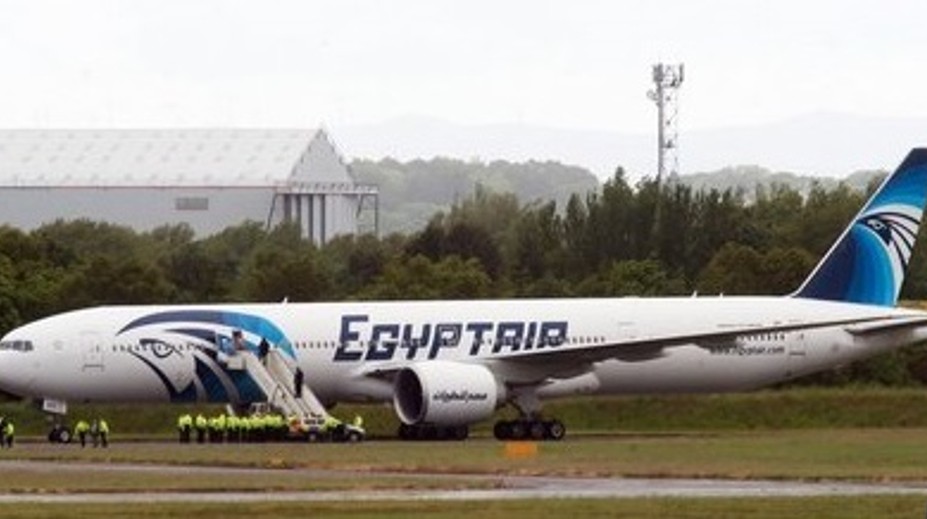 Zdrvená pracovníčka letiska. Pomáhala rodine dostať sa do strateného lietadla