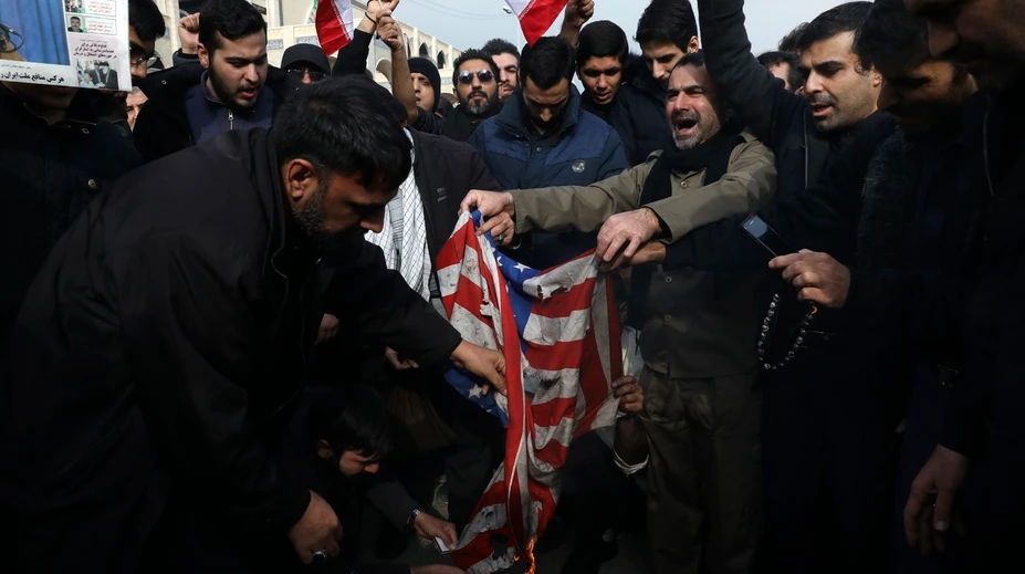 Irán sľubuje USA za zabitie Solejmáního pomstu. Podľa Trumpa ho mali zlikvidovať už dávno