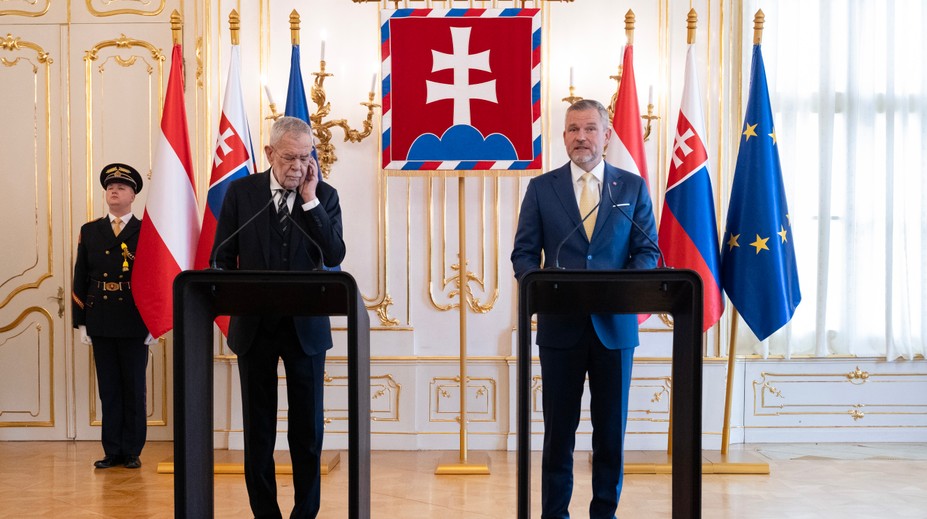 Prezident Pellegrini sa stretol s rakúskym náprotivkom