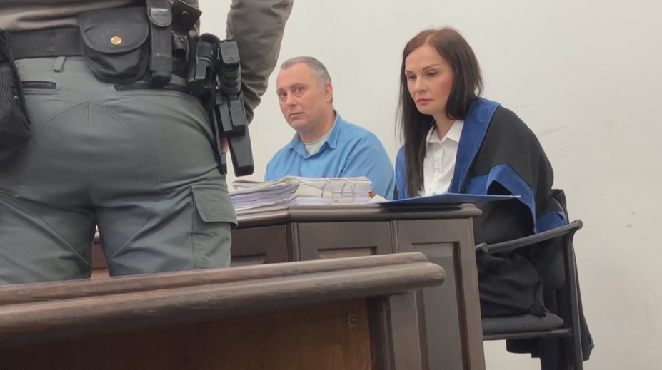 Palicou bil soka, ktorý sa dal dokopy s jeho expriateľkou. Anatolij sa po verdikte môže usmievať