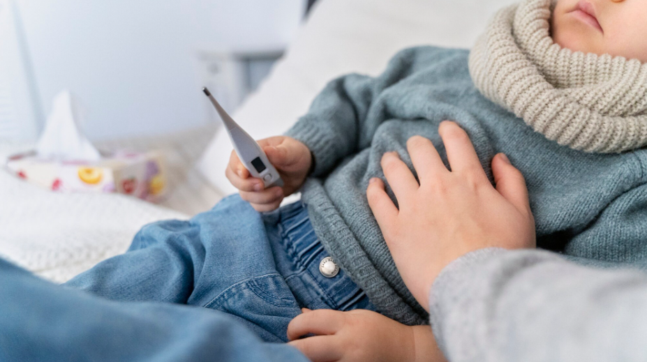 Pena z úst a stuhnuté telo dieťaťa: Desivý moment, ktorý zažívajú mnohí rodičia