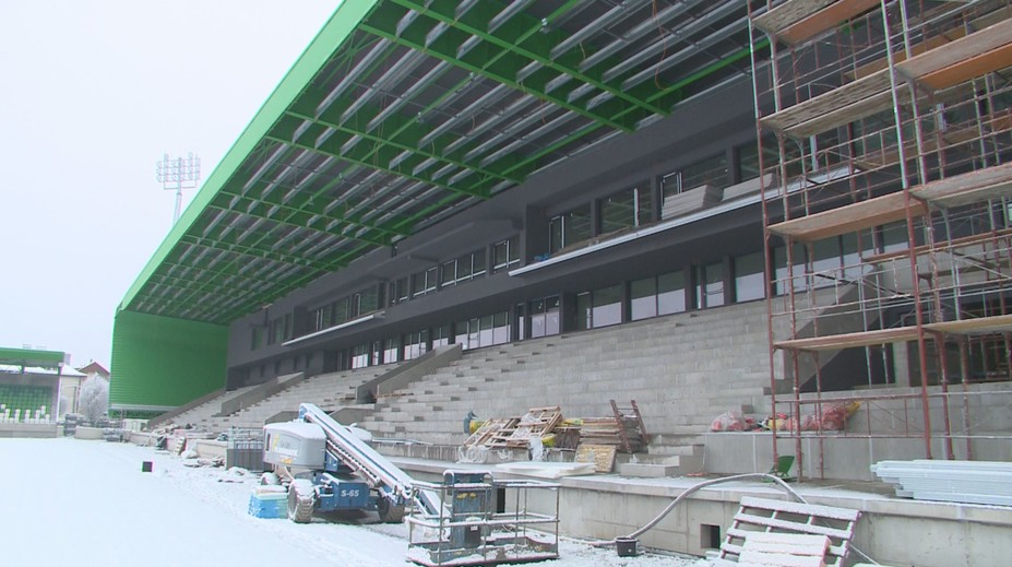 Prešovský štadión pred Eurom musia čoskoro dokončiť. Na stavbe tak budú robiť aj medzi sviatkami