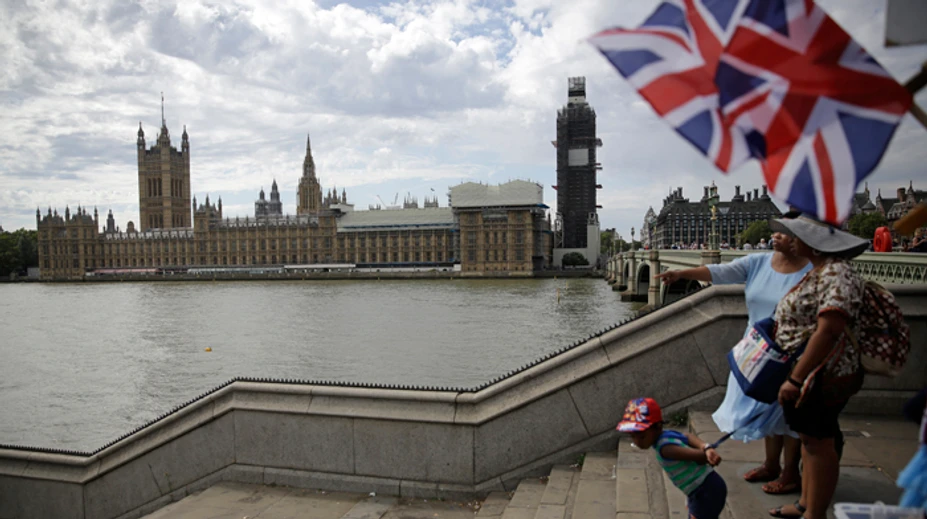 Britská vláda obvinila Rusko zo zasahovania do vlaňajších parlamentných volieb