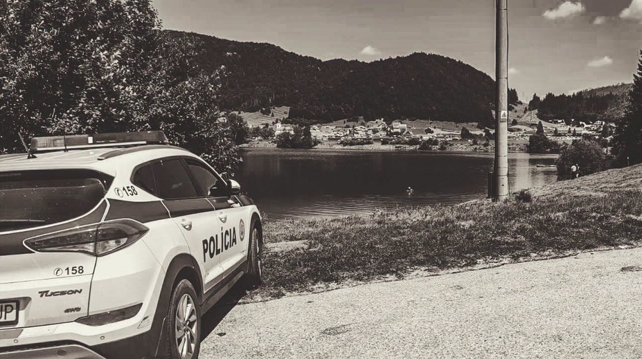 Tragický víkend na slovenských jazerách: Polícia od piatku eviduje už osem prípadov úmrtia