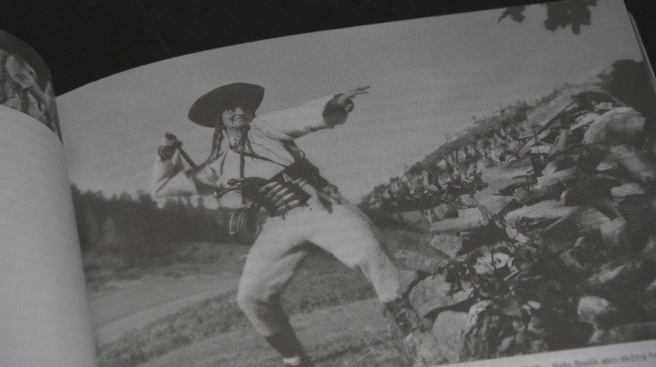 Filmový Jánošík aj majster za kamerou. Pripomíname si narodenie známeho slovenského režiséra