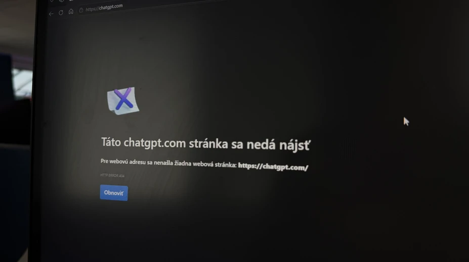 Masívny výpadok AI nástrojov po celom svete. ChatGPT zrazu prestal fungovať