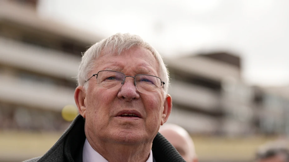 Legendárneho Fergusona hospitalizovali. Zle mu prišlo na Old Trafford