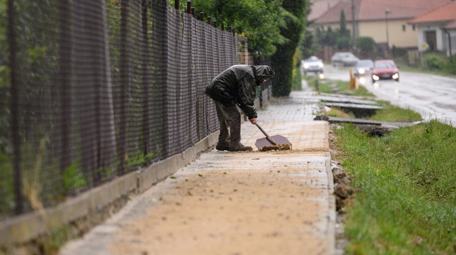 Dom majú poistený, no po búrke prídu o tisíce eur. Dôvodom je častá chyba Slovákov