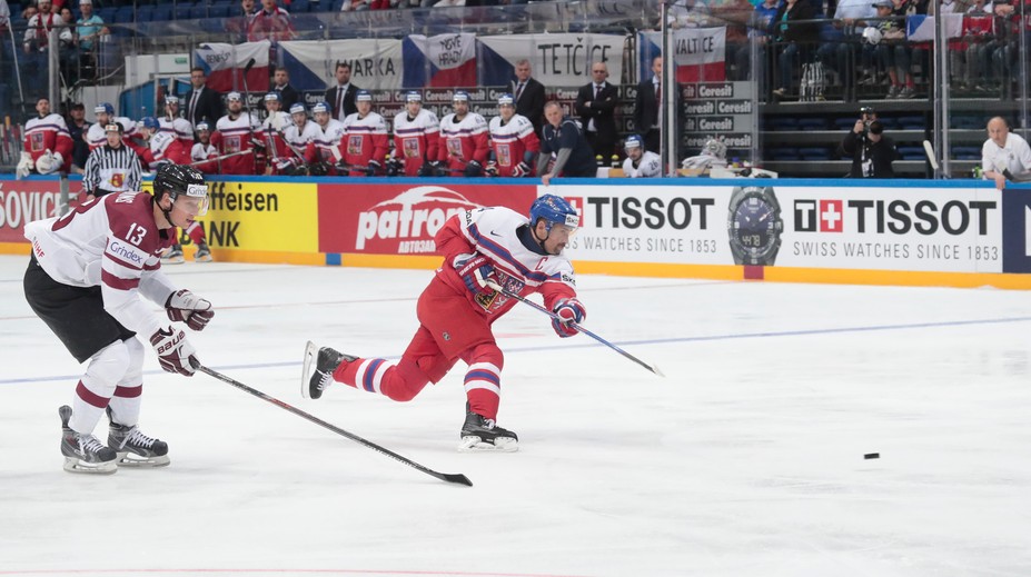 Lotyši zaskočili Čechov, tí museli víťazstvo vydrieť až po nájazdoch