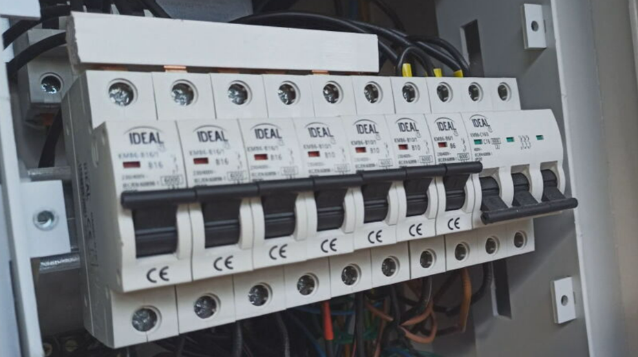 Tisíce domácností ušetria stovky eur ročne na elektrine. Stačila im na to výmena jedného zariadenia v domácnosti