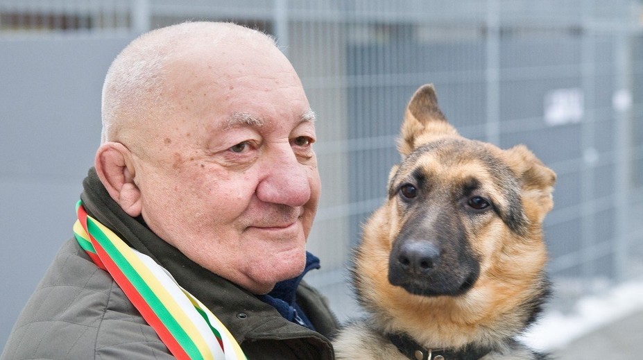 "Hliník se odstěhoval do Humpolce!" Zomrel český herec a kaskadér Zdeněk Srstka