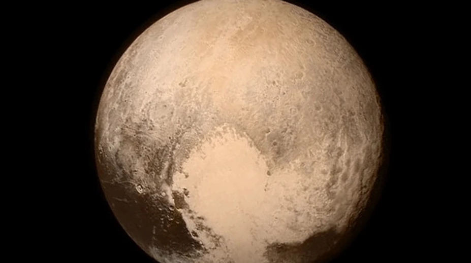 Presne pred 20 rokmi Pluto vyradili zo zoznamu planét. Tému chce medzi vedcov vrátiť šéf NASA