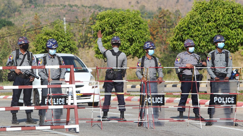 Vojenský prevrat v Mjanmarsku: Armáda prevzala moc, vyhlásila výnimočný stav