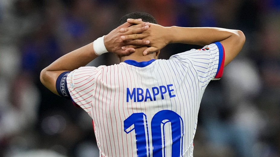 Mbappé od PSG požaduje desiatky nevyplatených miliónov. Do hry už vstúpila aj francúzska liga