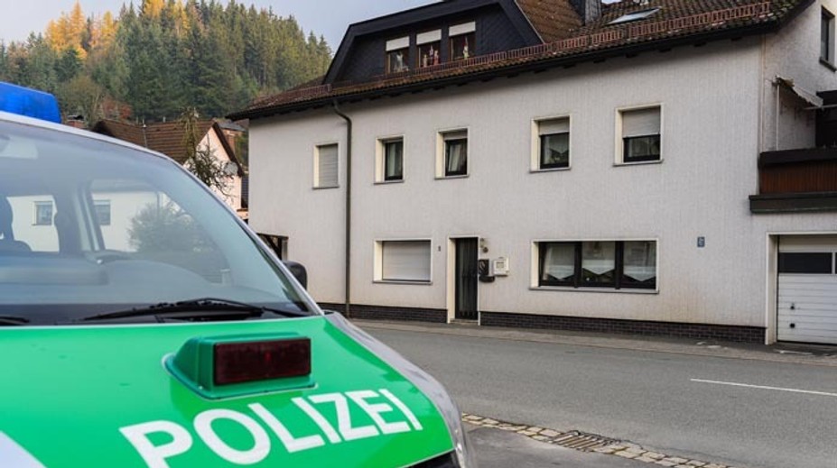 Masaker na terase kaviarne. Vodič namiesto brzdy šlipaol na plyn