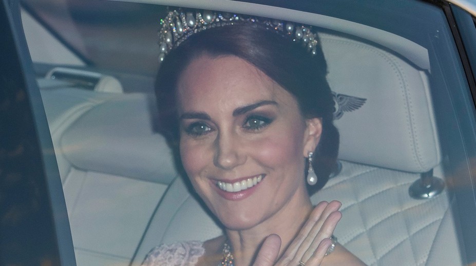 Kate Middleton prekvapila. Takýto výstrih sme od nej nečakali