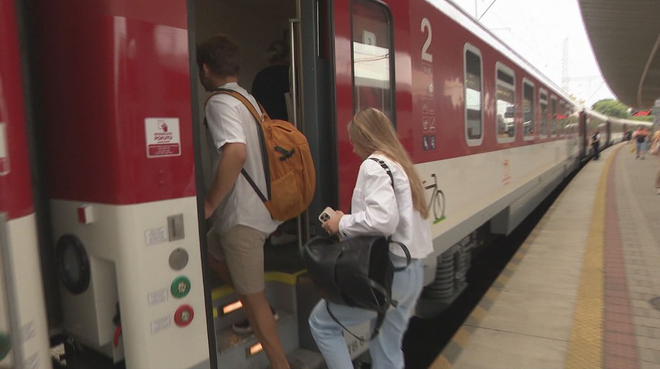 Štrajková pohotovosť sa skončila. Železničiari si vybojovali vyššie mzdy aj prémie