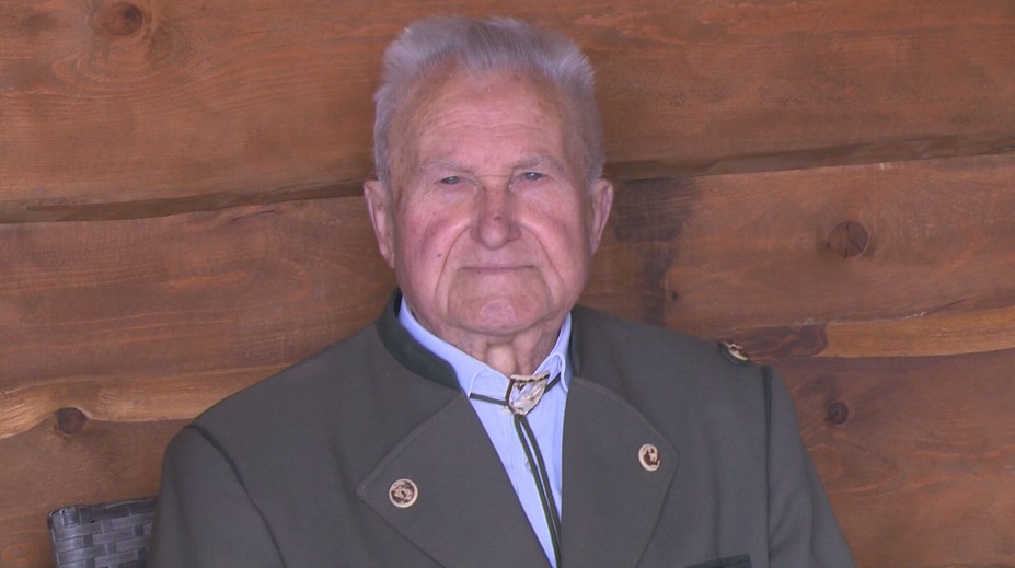 Má sto rokov a stále je hrdým držiteľom preukazu. Ľudovít Košuth je najstarším poľovníkom na Slovensku