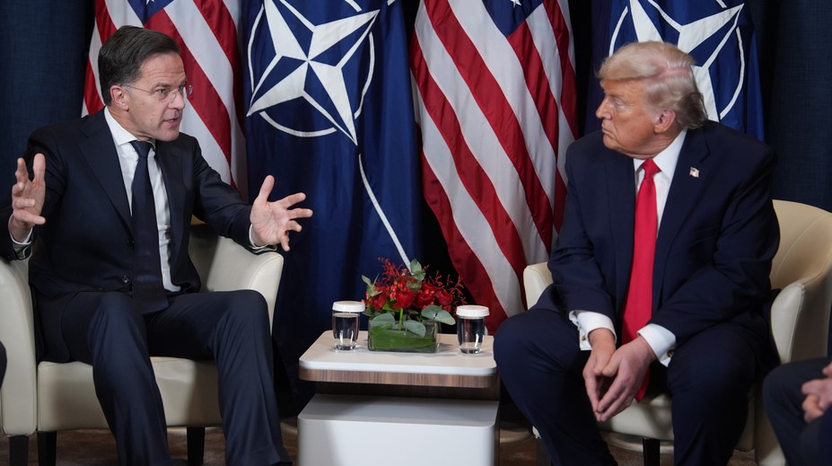 Grónsko je nateraz zachránené. Donald Trump sa dohodol so šéfom NATO