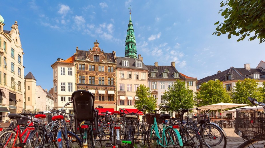 Obedy a bicykle zadarmo. Európske metropoly odmeňujú turistov za dobré správanie