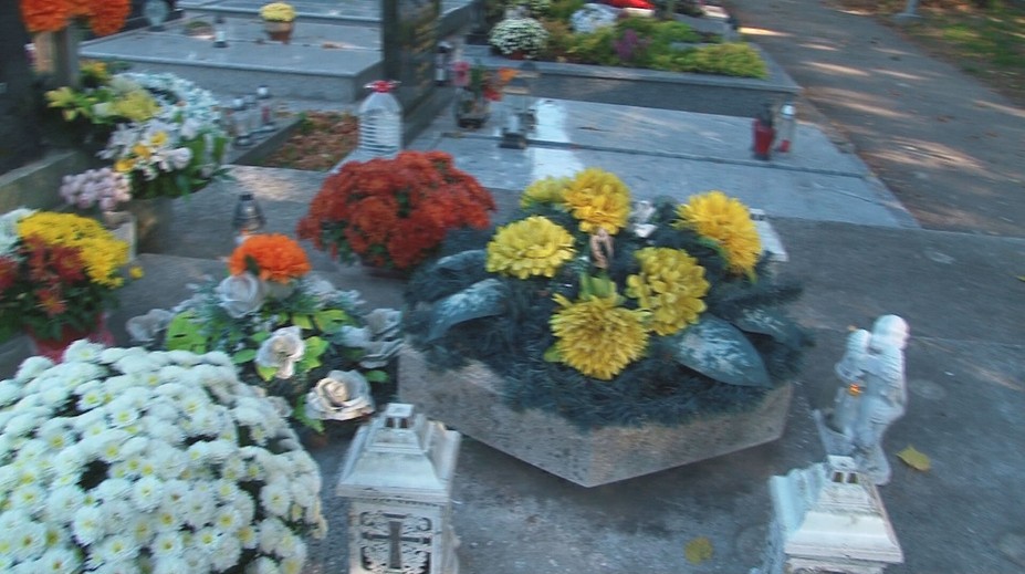 „Dušičkové“ trendy. Ako vyzdobiť hrob a na čo si dať pozor?