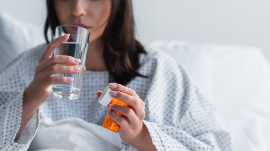 Prelomový objav vedcov. Nové antibiotikum núti baktériu zničiť samu seba