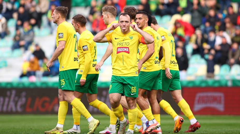 VIDEO: Žilina potvrdila zlepšenú formu. Pod Dubňom sa domáci bodovo dotiahli na DAC