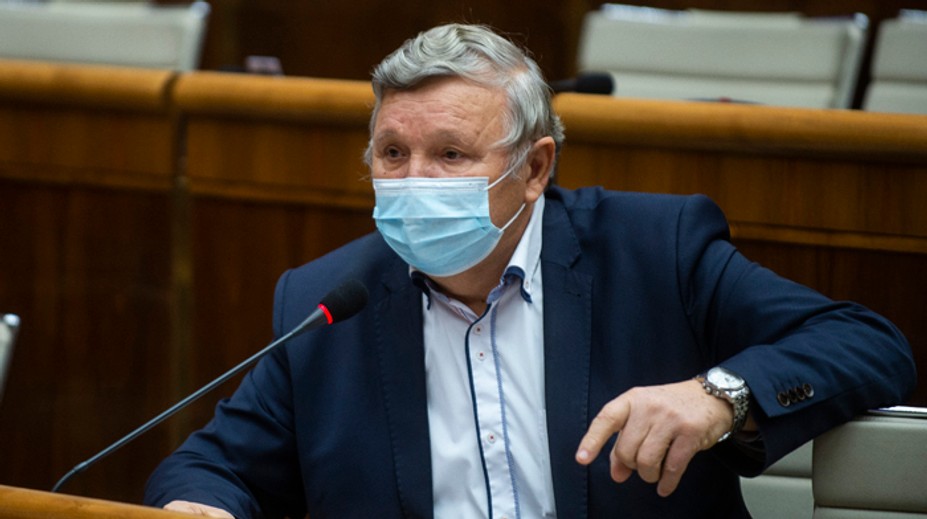 Od kotlebovcov odchádza primátor Rimavskej Soboty Jozef Šimko