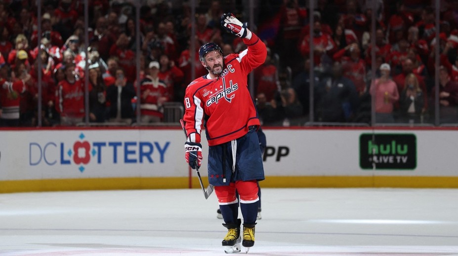 VIDEO: Ovečkin nezvyčajne zlyhal. Mohol to byť jeho posledný gól v NHL, no minul prázdnu bránku