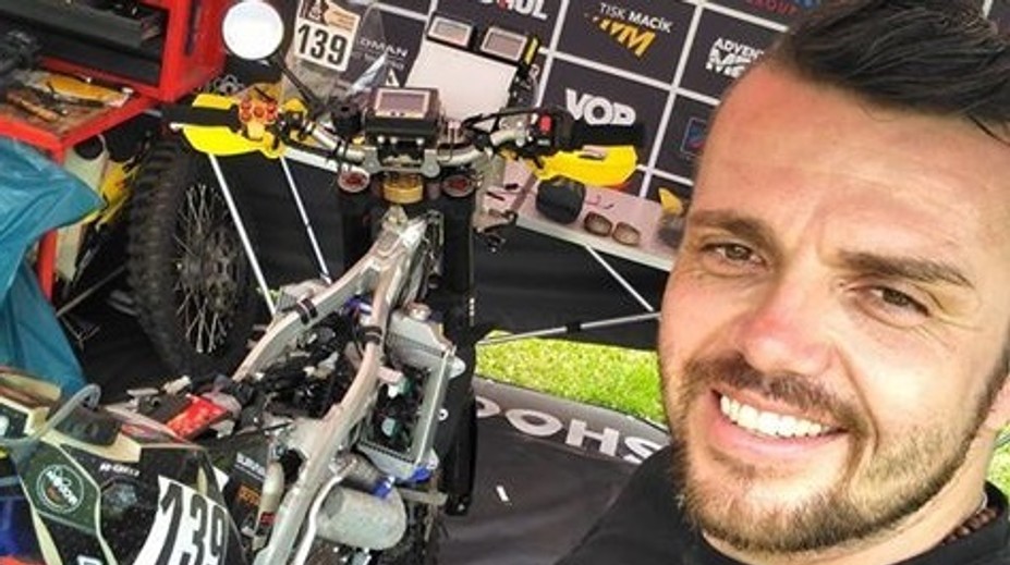 Nádherný príbeh z Dakaru: Čech pomohol súperovi, napokon musel odstúpiť