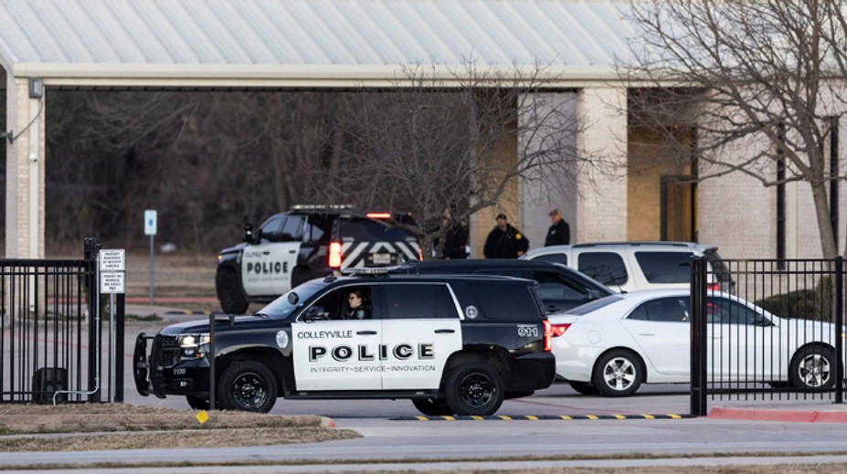 Po rukojemníckej dráme v Texase zadržali v Manchestri dvoch tínedžerov