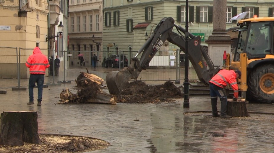Nesrovnal zrovnal Františkánske námestie. Takéto vety kolujú internetom