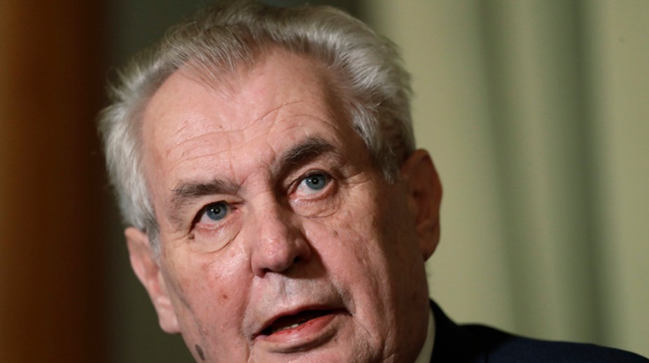 Zeman označil politika, ktorý o ňom tvrdí, že má rakovinu, za "sviňu"