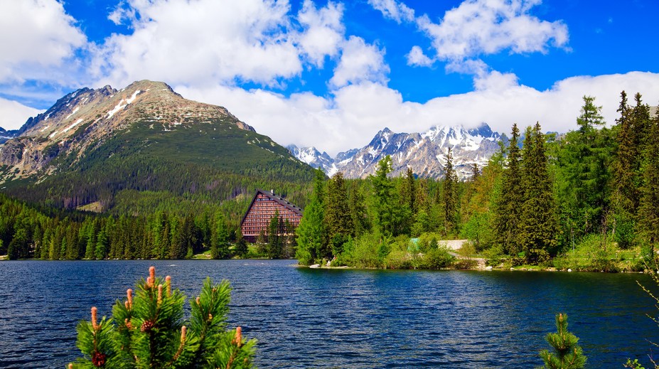 Parkovací dom, lanovka ani zjazdovka na Štrbskom Plese nebudú. Obec ustúpila občanom