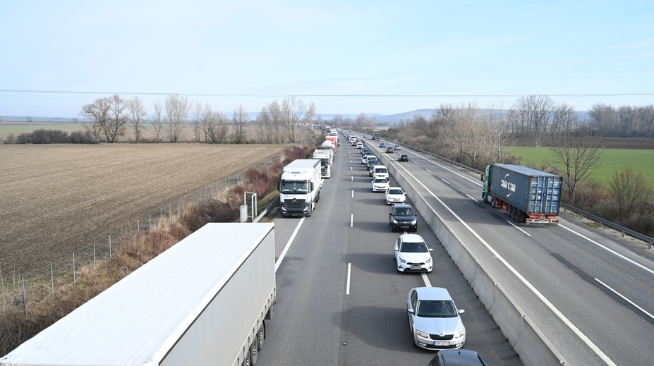 Každé desiate auto na Slovensku je nepoistené. Neplatičov majú odhaliť prísnejšie kontroly