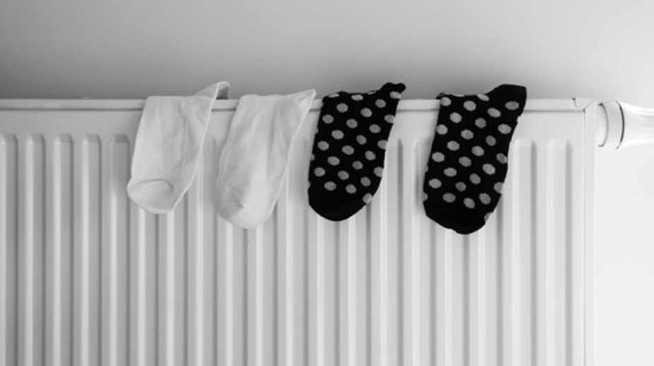 Sušíte bielizeň na radiátore? Odborníci varujú pred rizikami pre zdravie aj byt